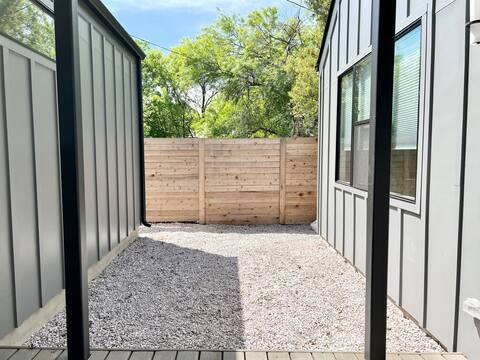 Building Photo - 7809 Mullen Dr