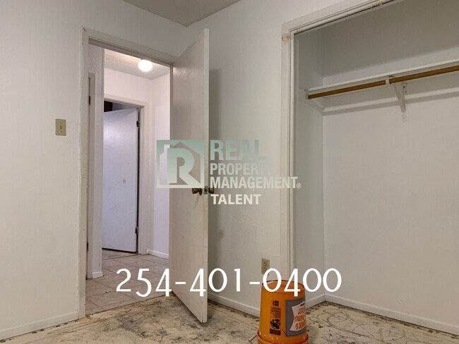 Building Photo - 3101 N 25th St