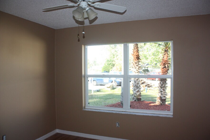 Building Photo - 20 Zebulon Pl