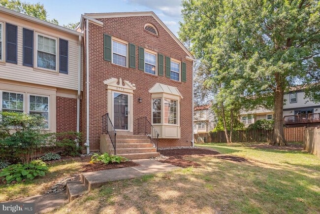 Building Photo - 2772 Knollside Ln