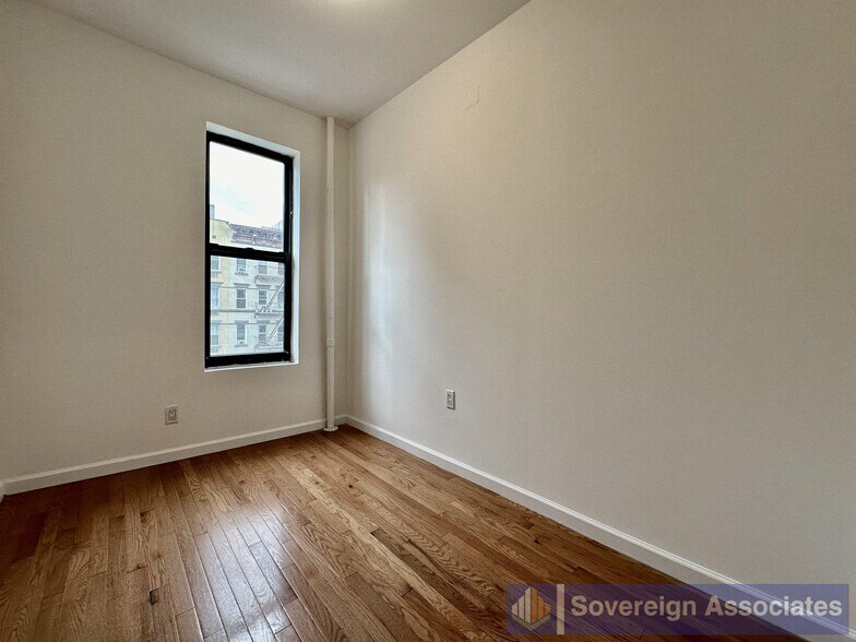 Building Photo - 1270 First Avenue