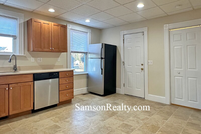 Building Photo - 311 Highland Ave