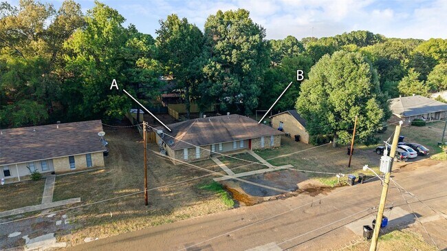 Building Photo - 309 Blake Dr