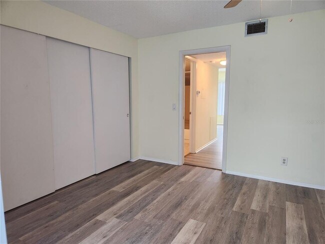 Building Photo - 2457 Ecuadorian Way