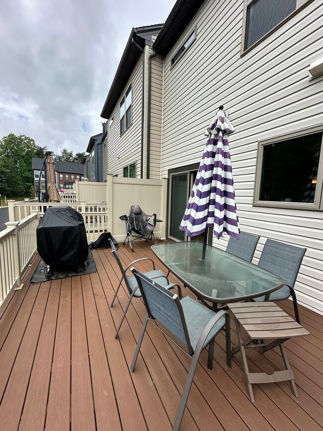 Building Photo - 343 Alluvium Dr