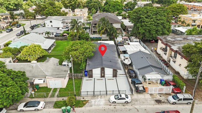 Building Photo - 3125 NW 21st Ct