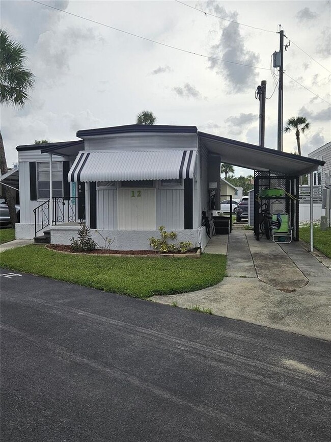 Primary Photo - Regency Cove 55+ Gated Community - Charmin...