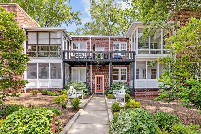 Building Photo - 500 Queens Rd