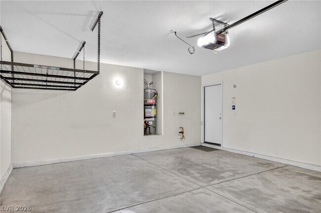 Building Photo - 630 Beresford Ave