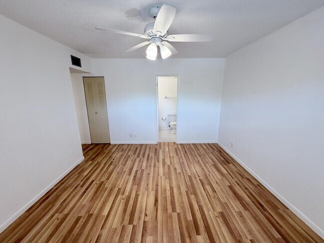 Building Photo - 8405 NW 61st St