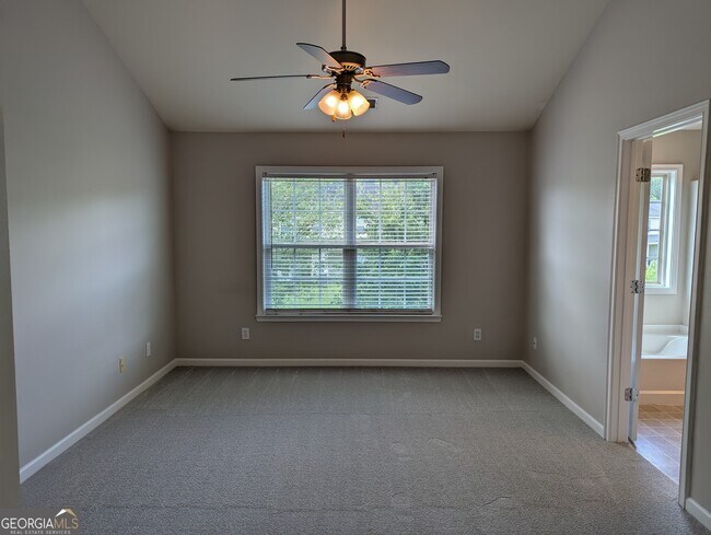 Building Photo - 343 Durham Park Way