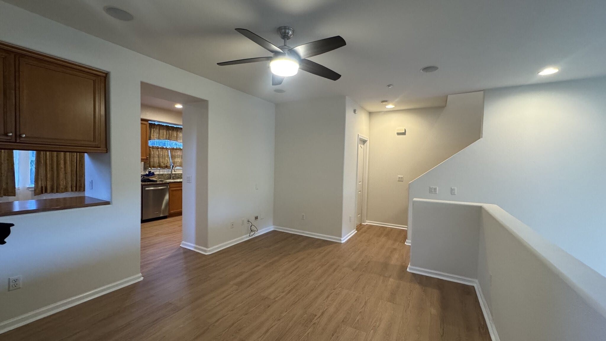 Building Photo - 449 Pariso Terrace