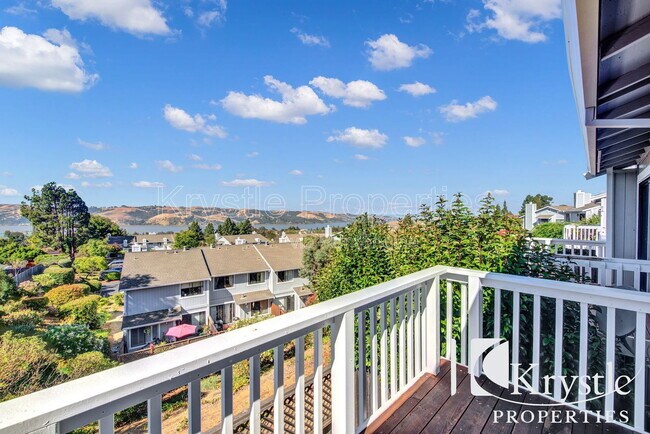 Building Photo - 2261 Clearview Cir