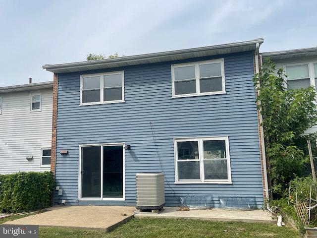 Building Photo - 1912 Arrowood Dr