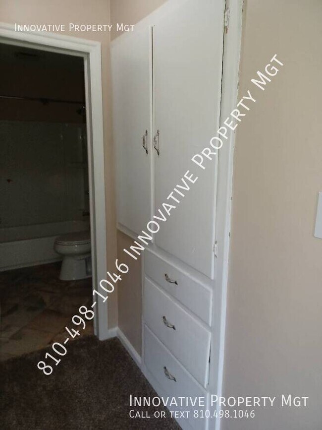 Building Photo - 4354 Elms Rd