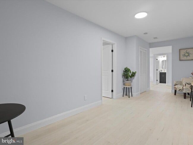 Building Photo - 3416 Sunny View Dr