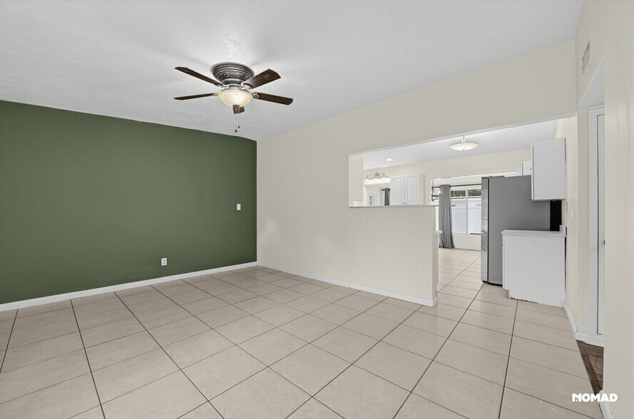 Building Photo - 235 Cherrywood Dr