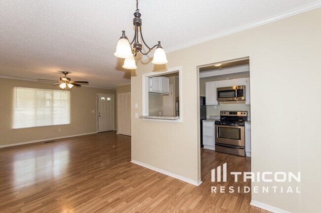 Building Photo - 6 Forestgrove Ct
