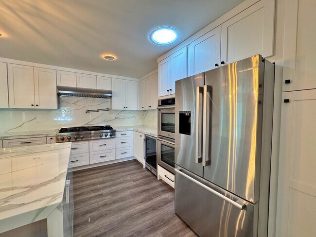 Building Photo - 16419 Bear Meadow Cir