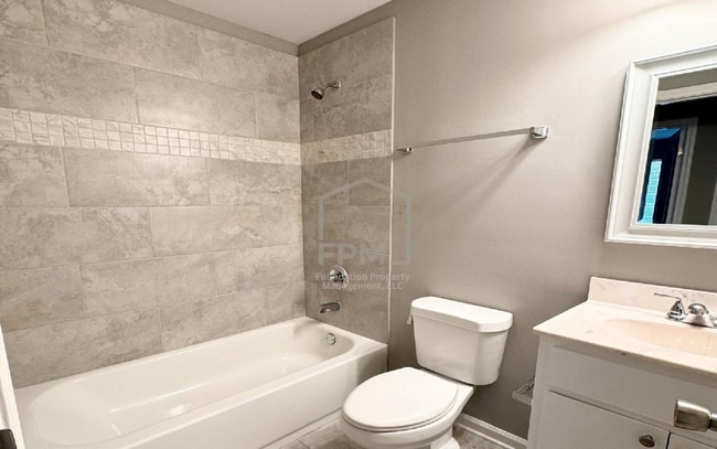 Building Photo - 4428 Guildhall Dr