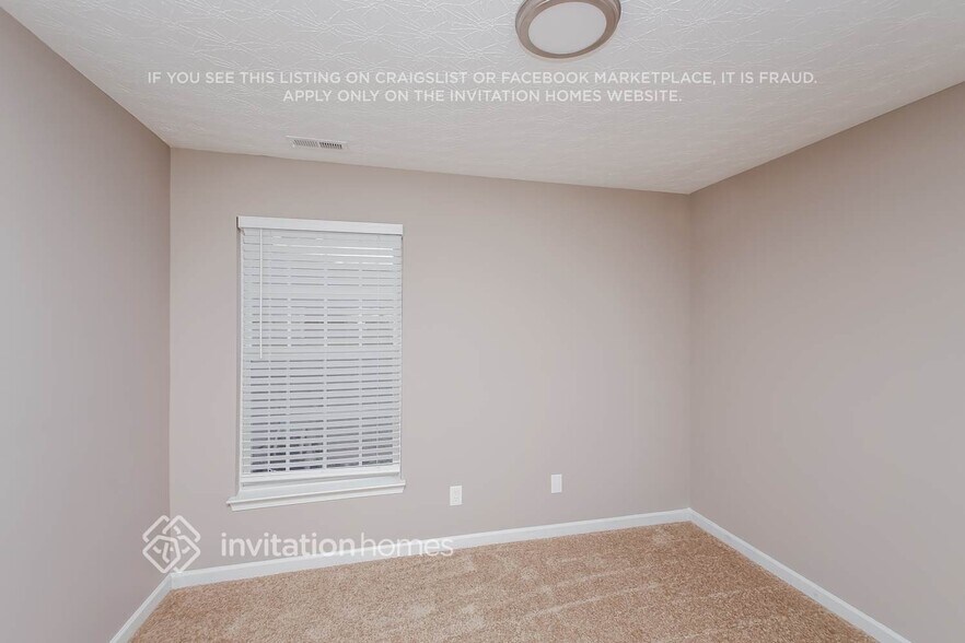 Building Photo - 232 Topaz Dr