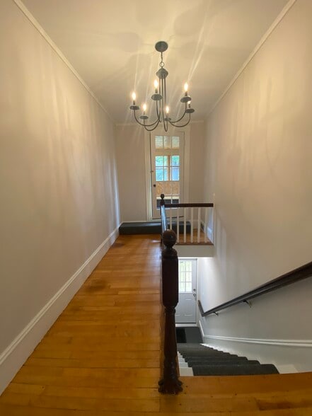 Building Photo - 71 Arsenal St