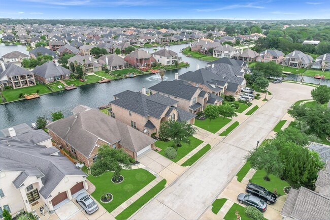 Building Photo - 18022 Dunoon Bay Point Ct