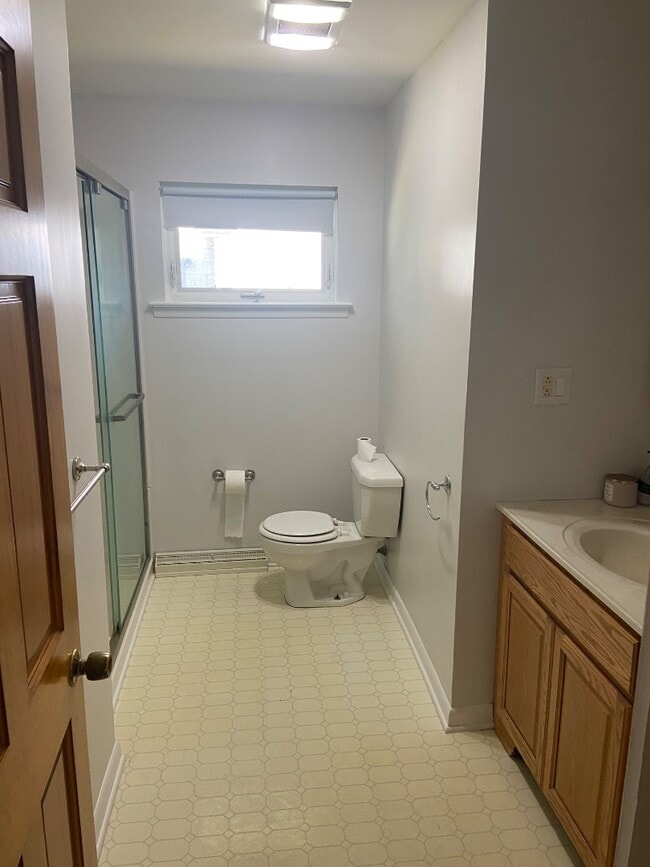 Building Photo - 253 Holly Ave