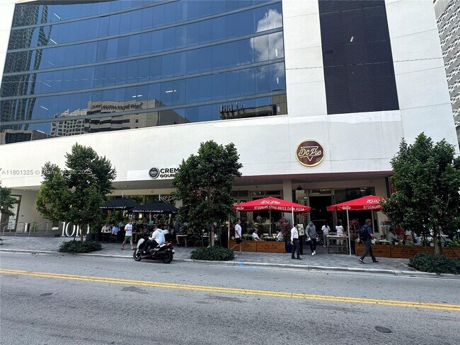 Building Photo - 1010 Brickell Ave