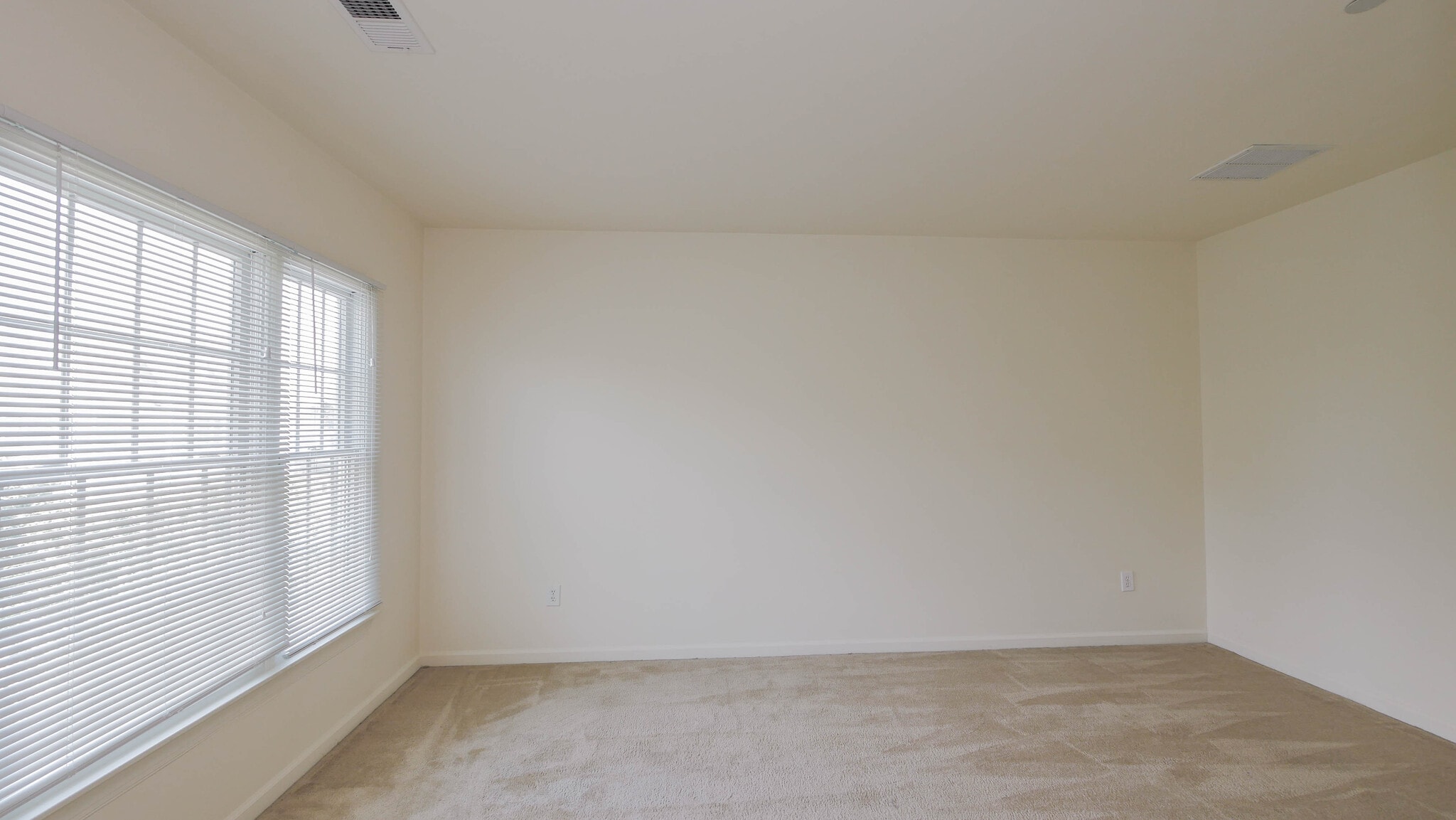 Building Photo - 4 Chelsea Ct