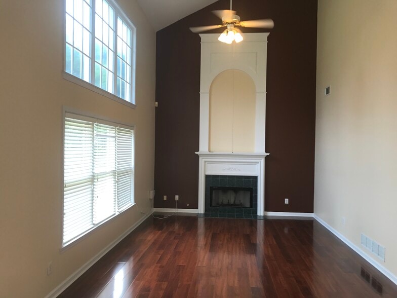 Building Photo - 11075 Regal Forest Dr.