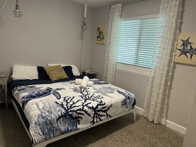 Building Photo - 1258 Beach Rd