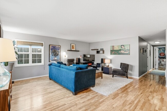 Building Photo - Charming SE Portland Bungalow with Dreamy Backyard Retreat & Stylish Updates