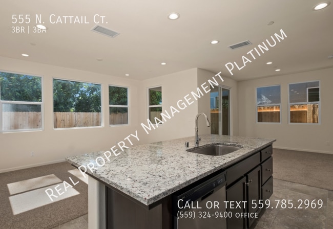 Building Photo - 667 N. Cattail Ct