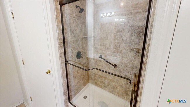 Building Photo - 1815 Liberty Hill Dr