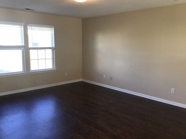 Building Photo - 419 Flint Dr
