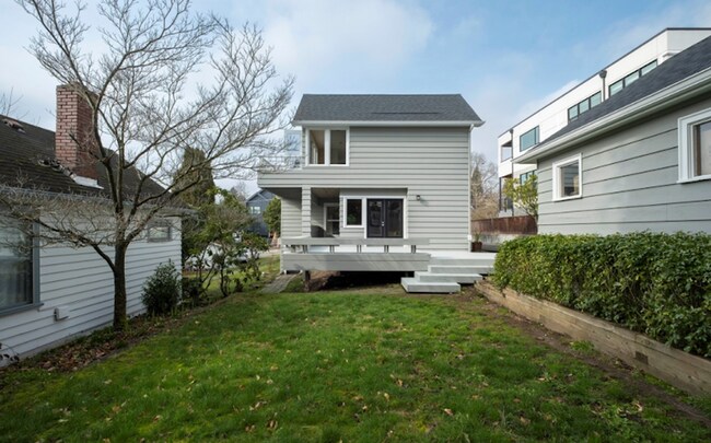 Building Photo - Wallingford Home