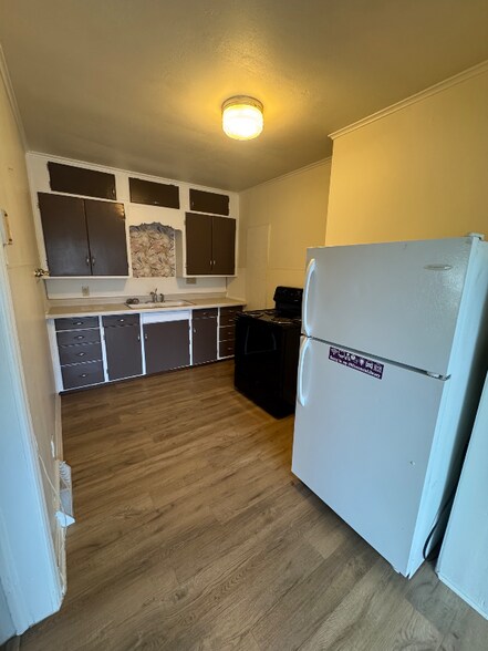 Building Photo - 544 S 1st Ave