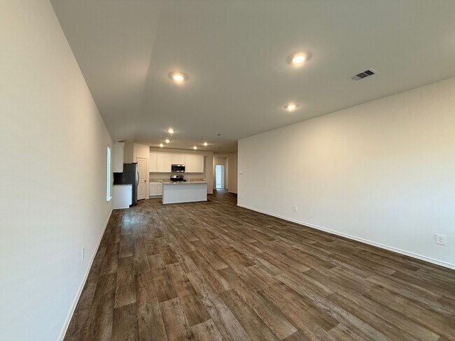 Building Photo - 3807 Axyl Run Ct