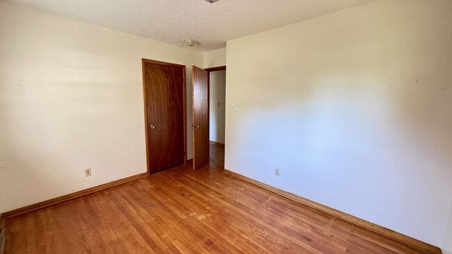 Building Photo - 6167 Wall Triana Hwy