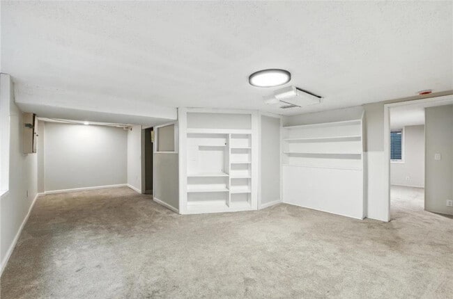 Building Photo - 188 Cleveland Ave S