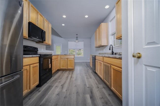 Building Photo - 1030 Boxelder Ln