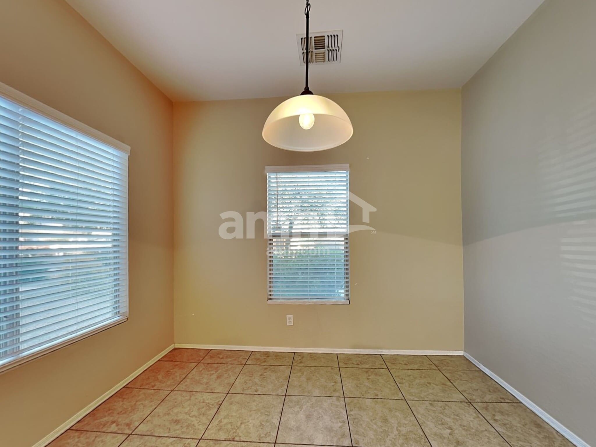 Building Photo - 5409 W Fremont Rd