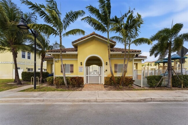 Building Photo - 4032 NW 11th St