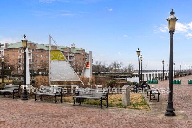 Building Photo - 300 Yarmouth St