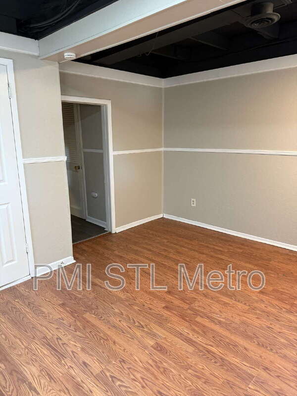 Building Photo - 5548 Jennings Station Rd