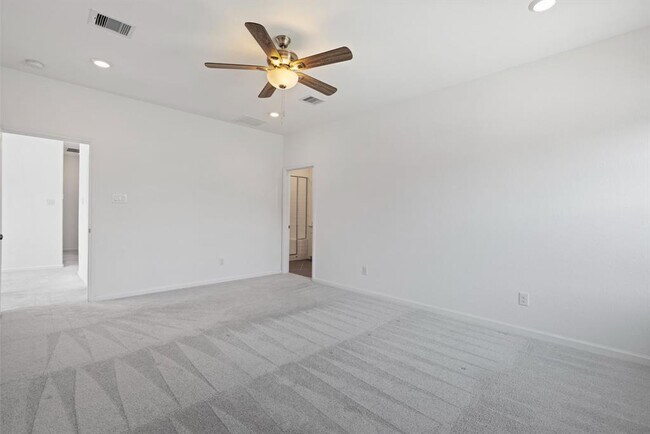 Building Photo - 4914 Chester Lk Ln
