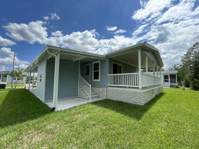Building Photo - 34857 Robins Song Rd
