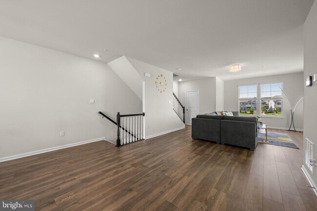 Building Photo - 434 Herringbone Wy