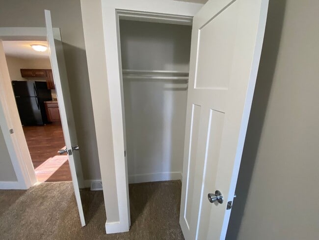 Building Photo - 4 Bedroom Home just 3 minutes from downtown!
